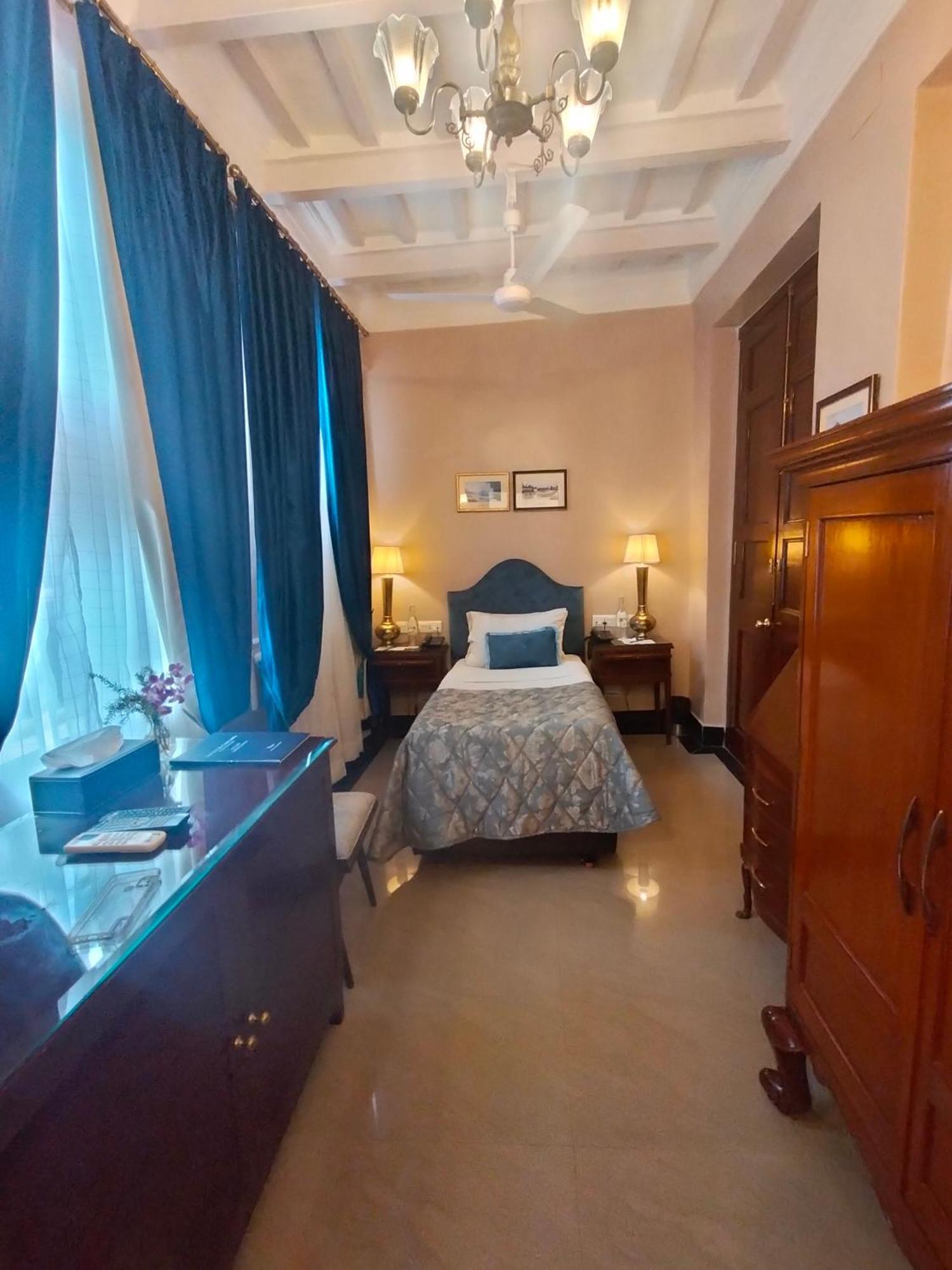 Hotel The Elgin Fairlawn, Calcutta  Esterno foto