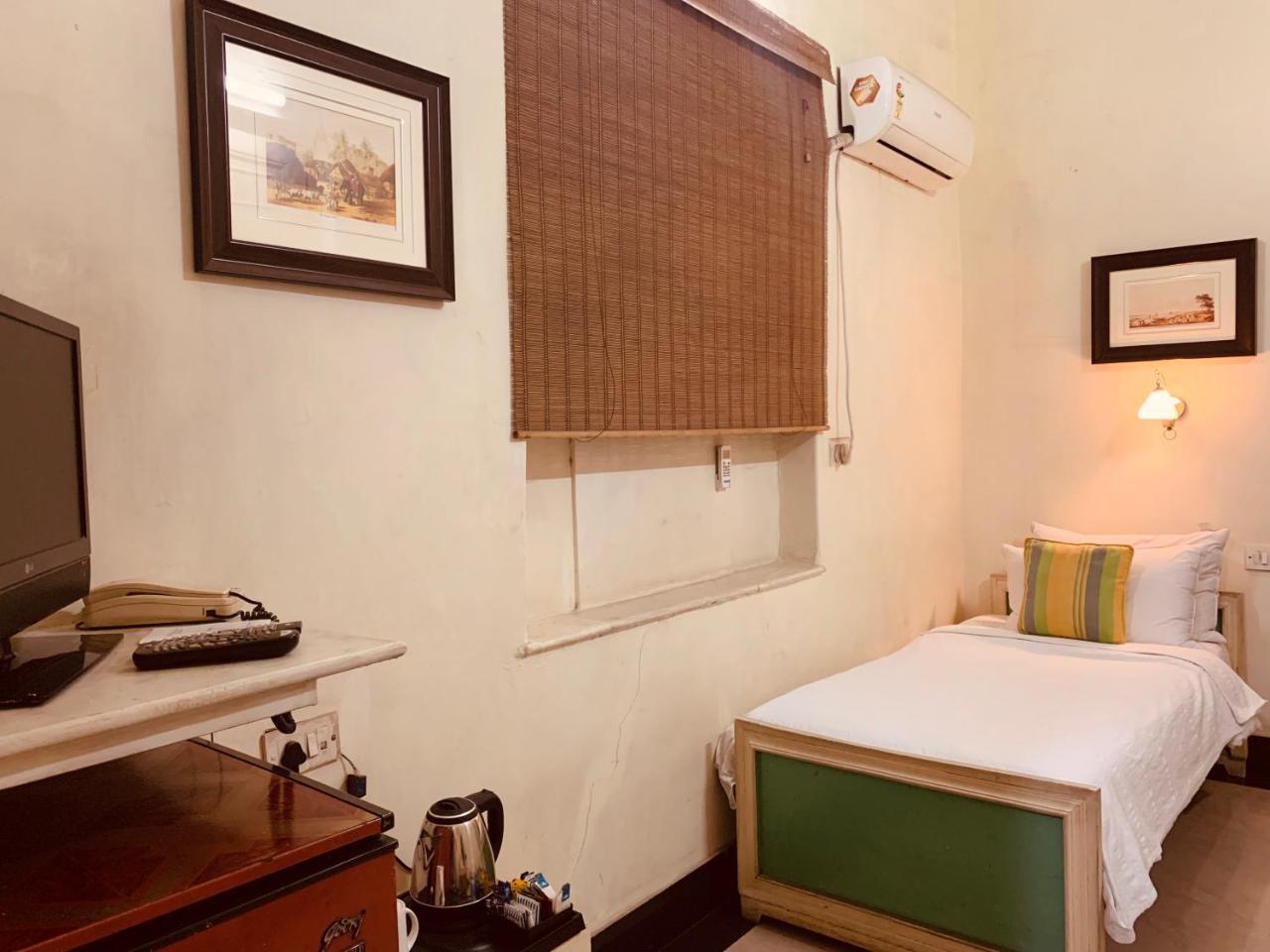 Hotel The Elgin Fairlawn, Calcutta  Esterno foto